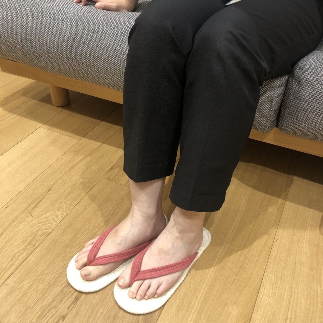 ルームサンダル