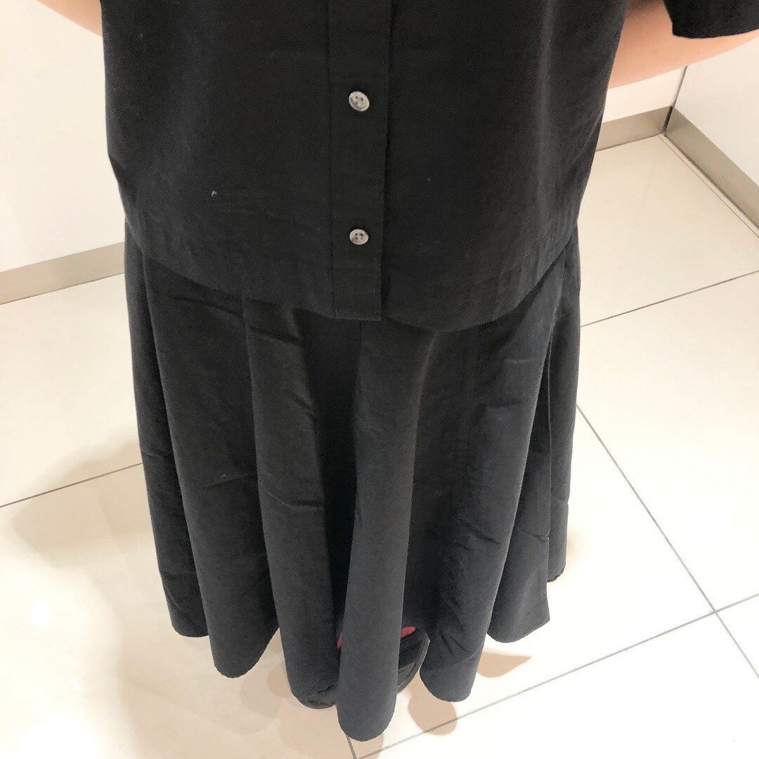 女の子が立っている写真