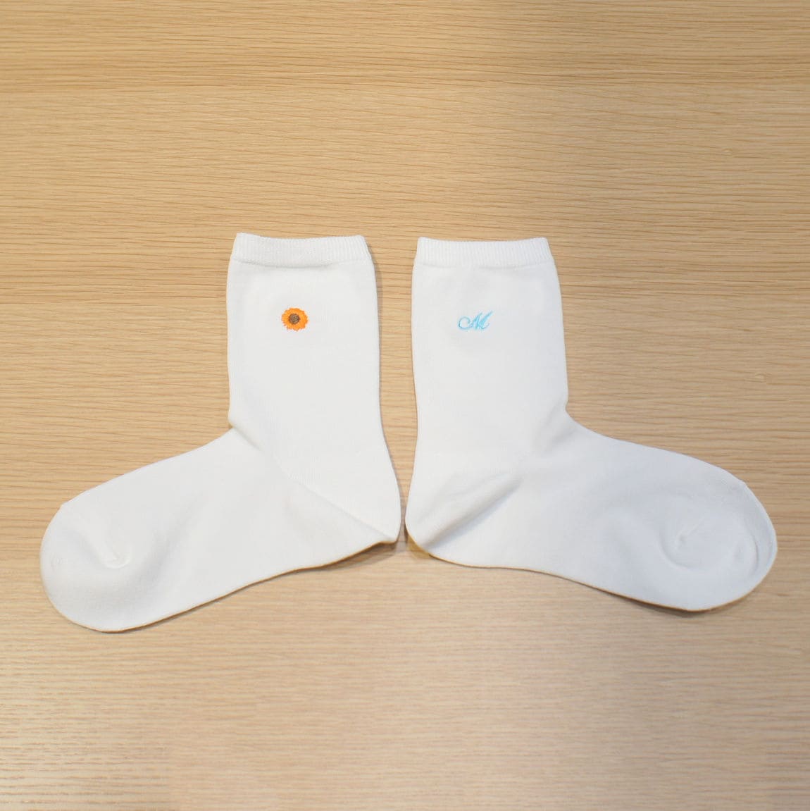 【堺北花田】靴下にも刺繍ができます。