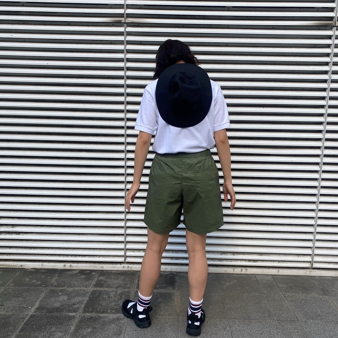 全身後ろ