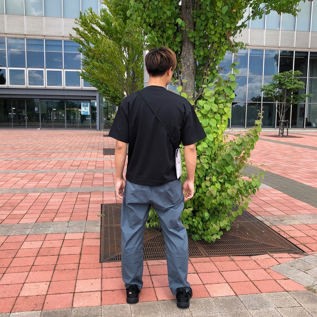後ろ姿