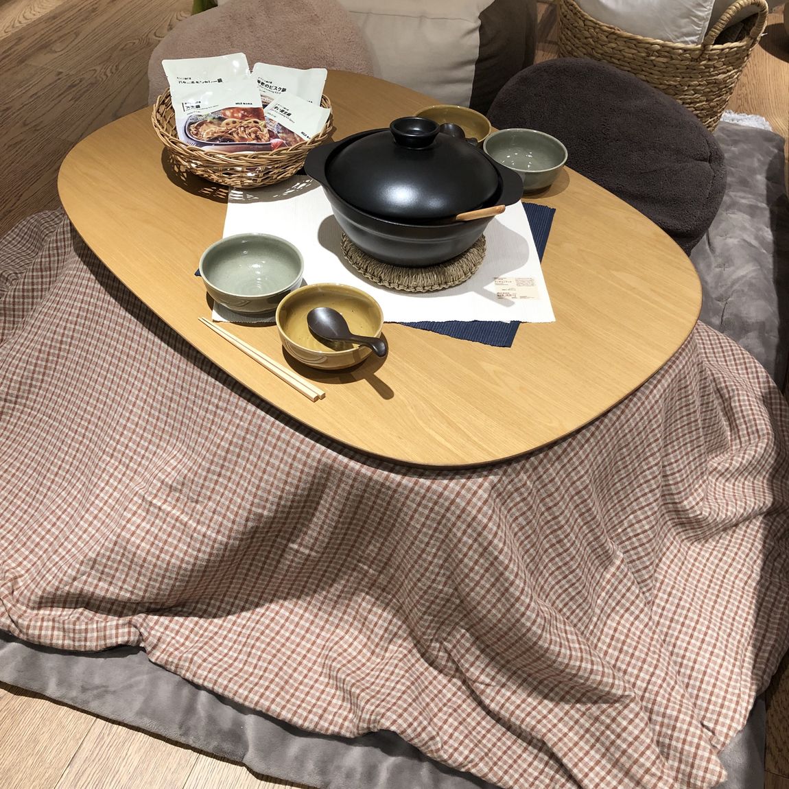 楕円こたつ(小)の写真