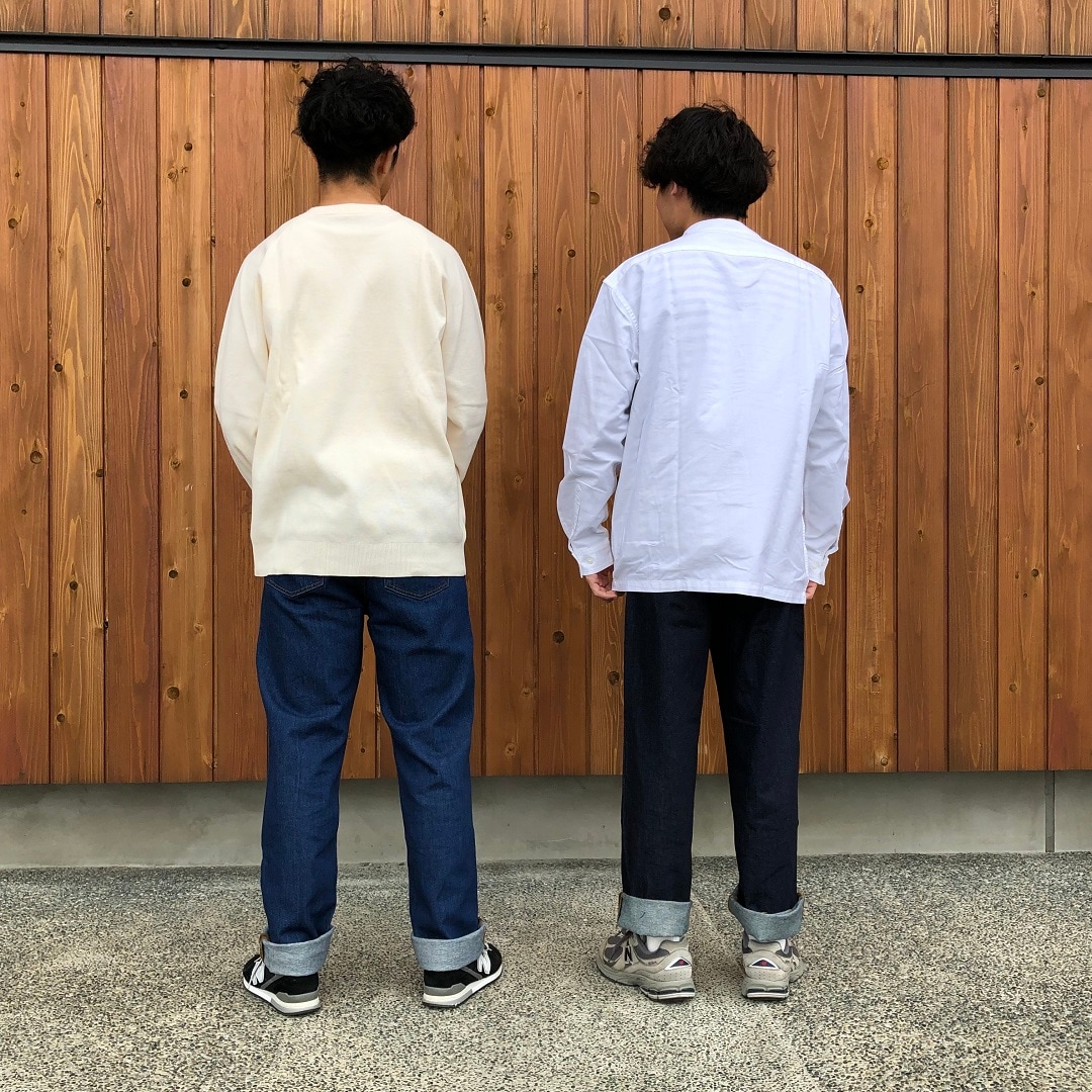 後ろ