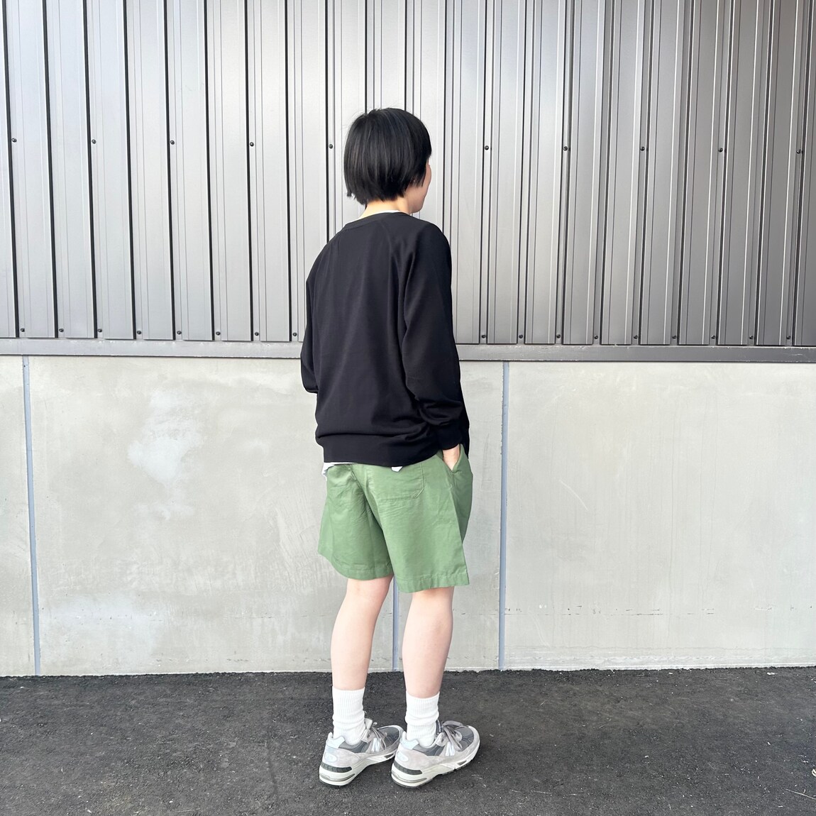うしろ