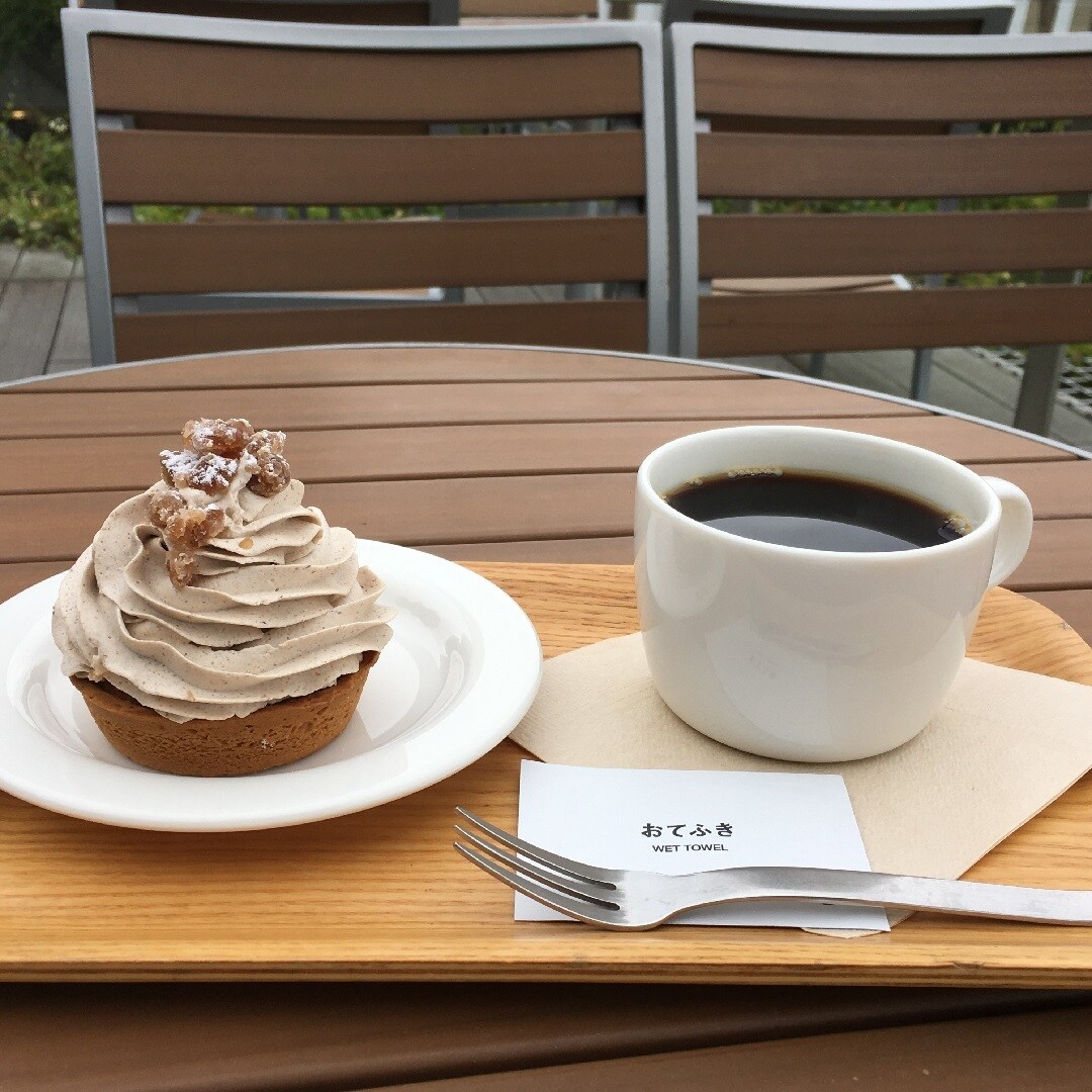 045187