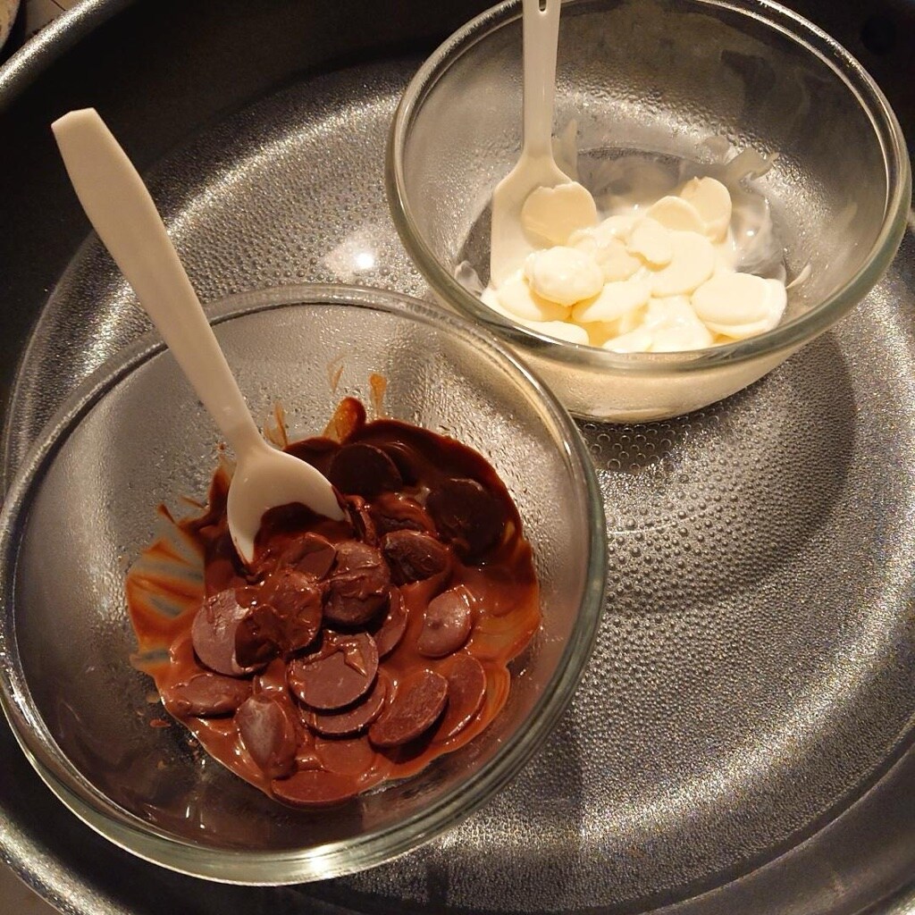 溶かしたチョコ