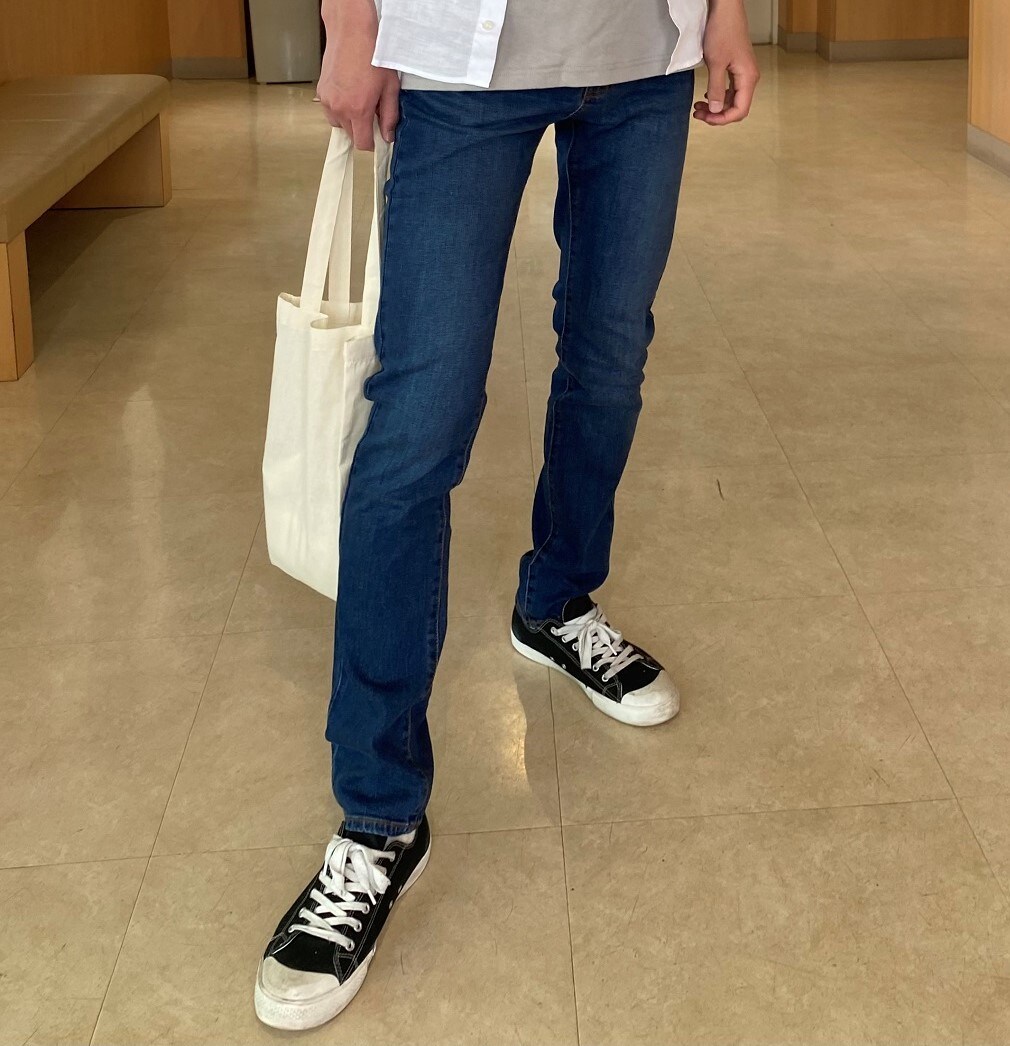 Tシャツにもシャツにも合う万能さんです