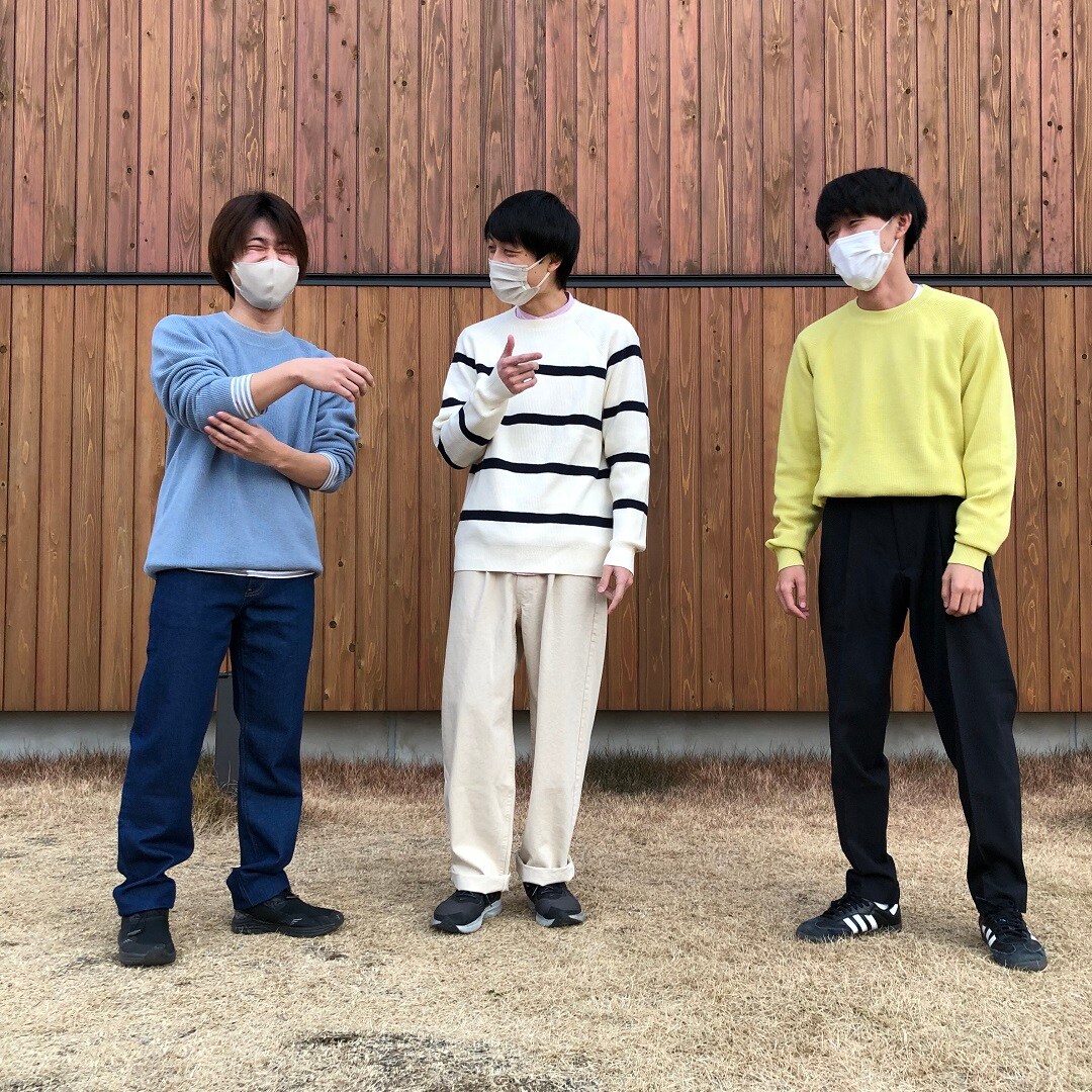 正面２