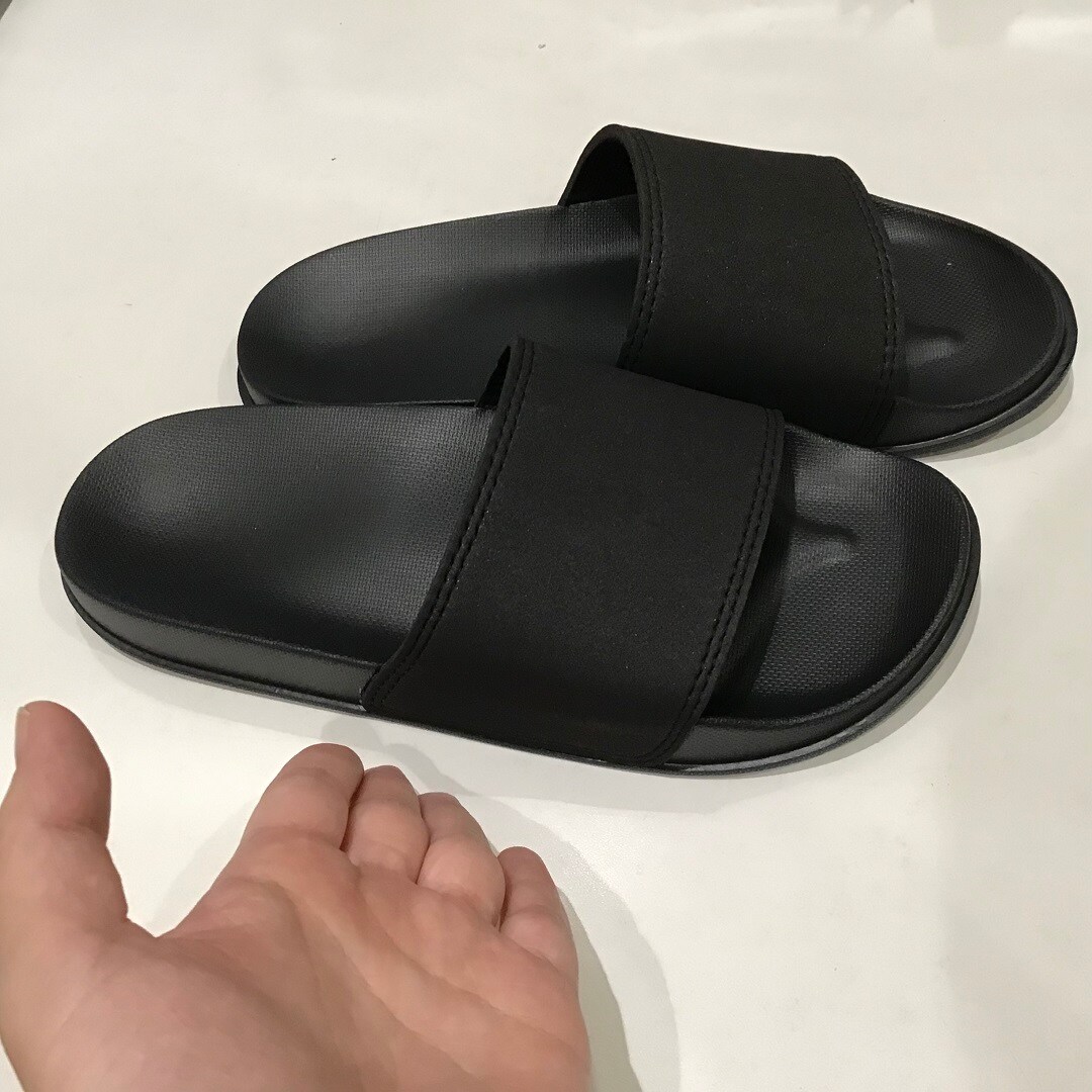 足なりサンダル