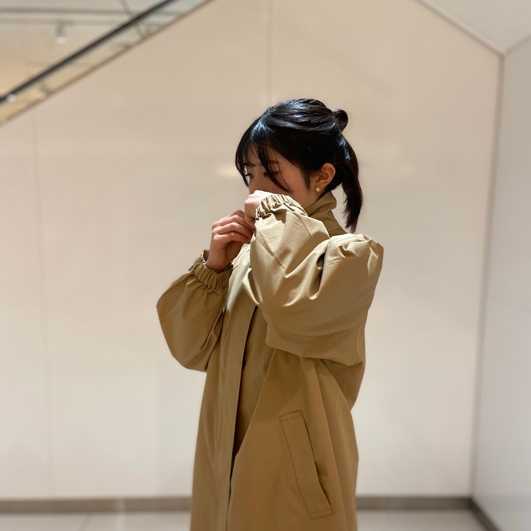 スタンドカラージャケットをジップアップして着用しました