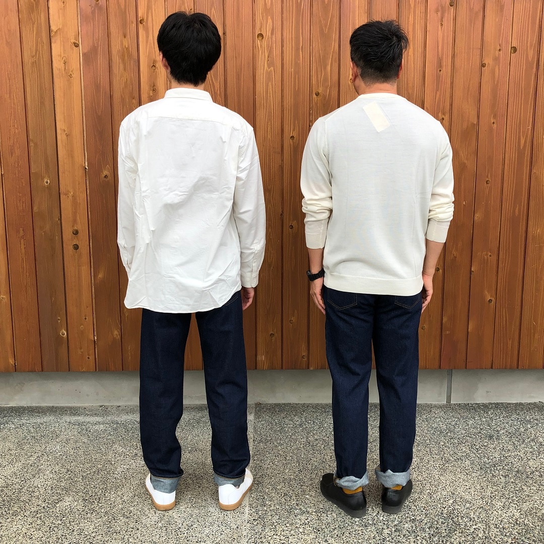 後ろ