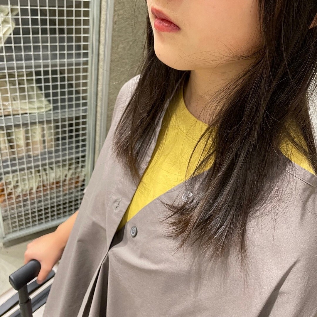 襟元アップ