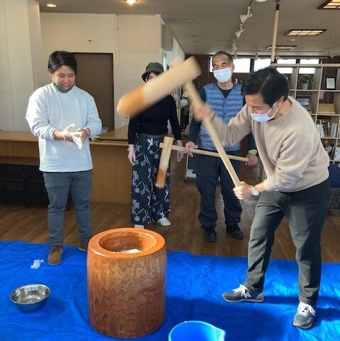 餅つき大会男性05/061767