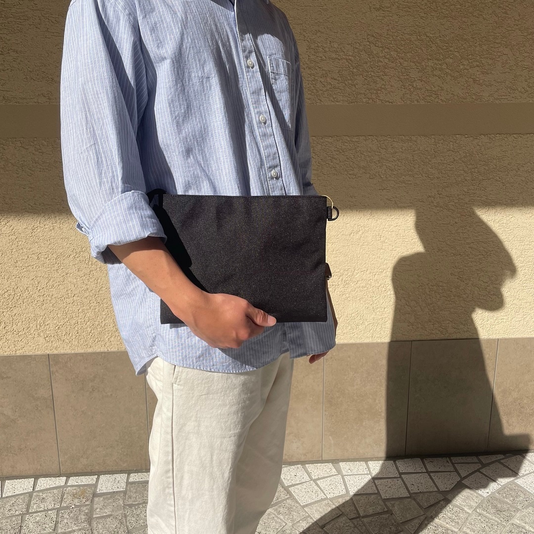 ポーチでの着用イメージ