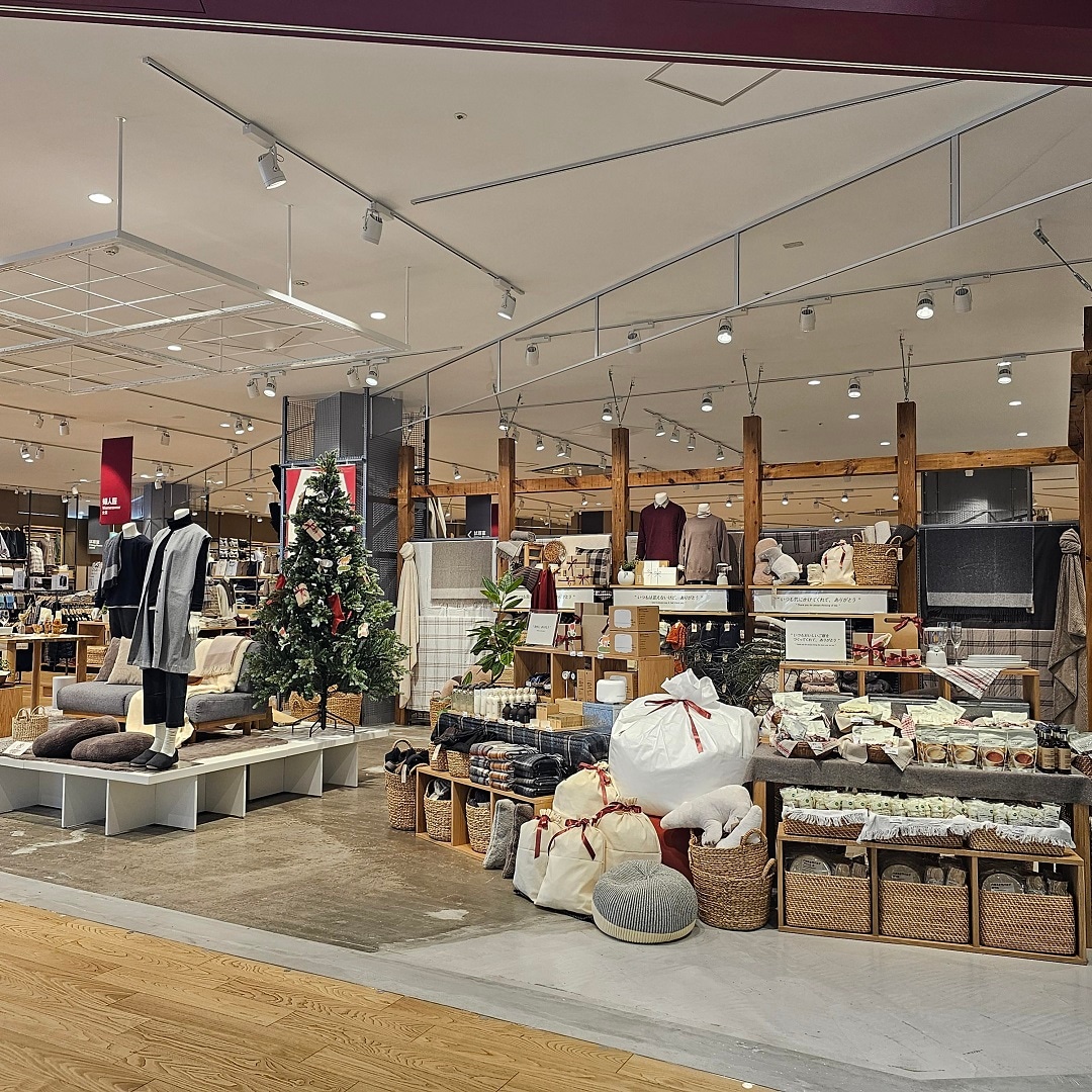 【イオンモール広島府中】クリスマスまであと少し