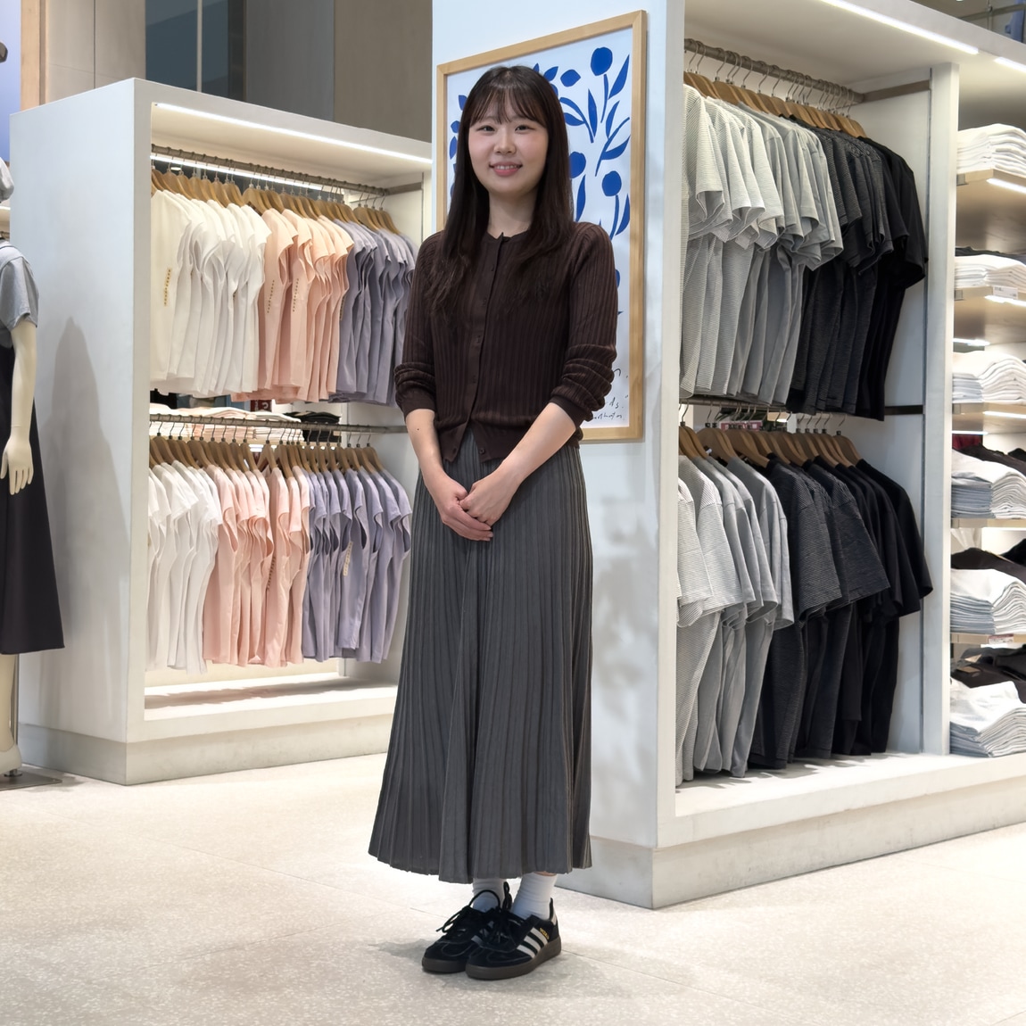 【新宿靖国通り】身長162cm_bKm7ho
