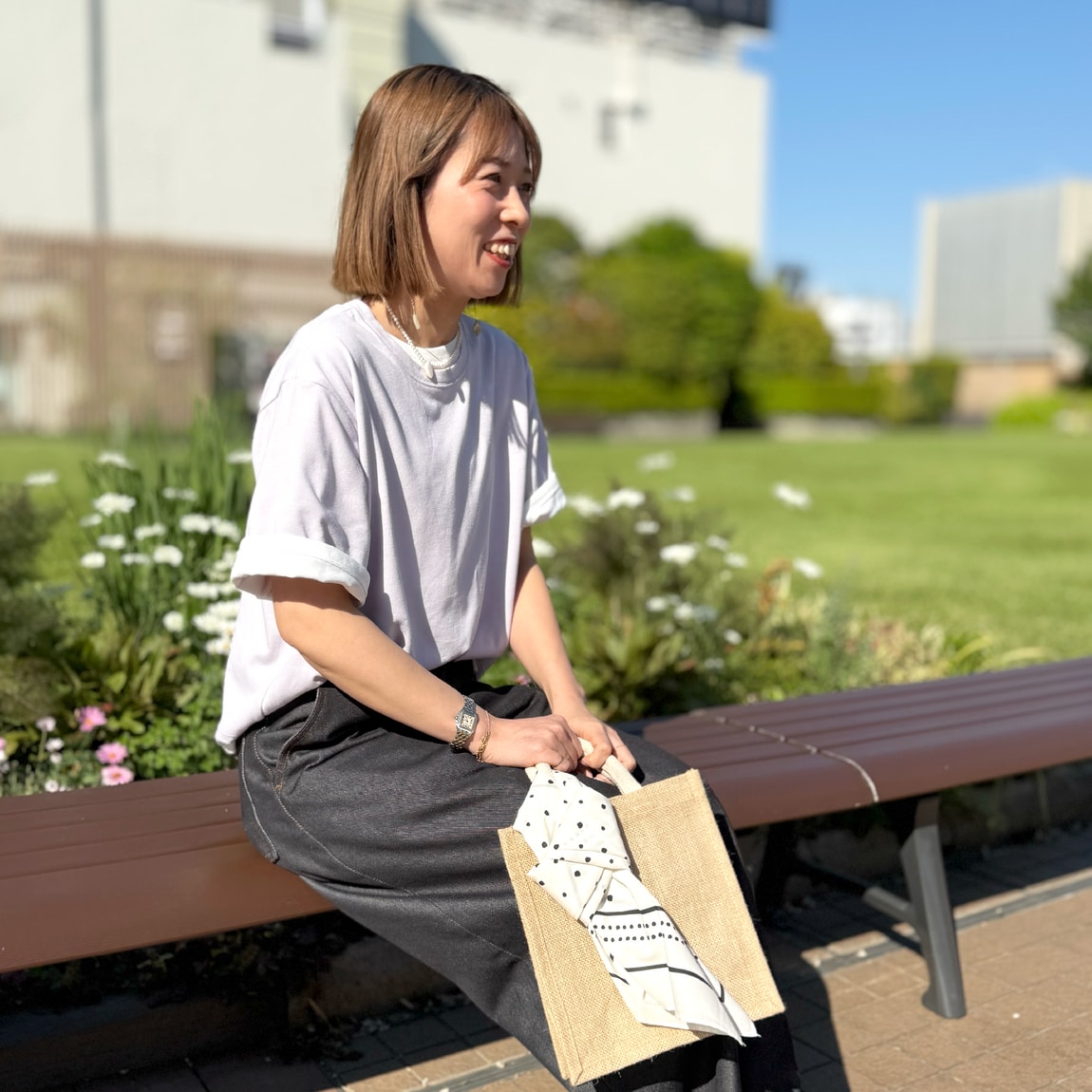 速乾Tシャツを着た女性
