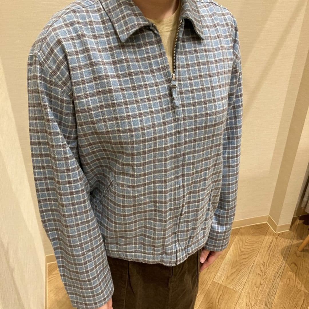 【イズミヤショッピングセンター神戸玉津】 身長165㎝_X2HhFh