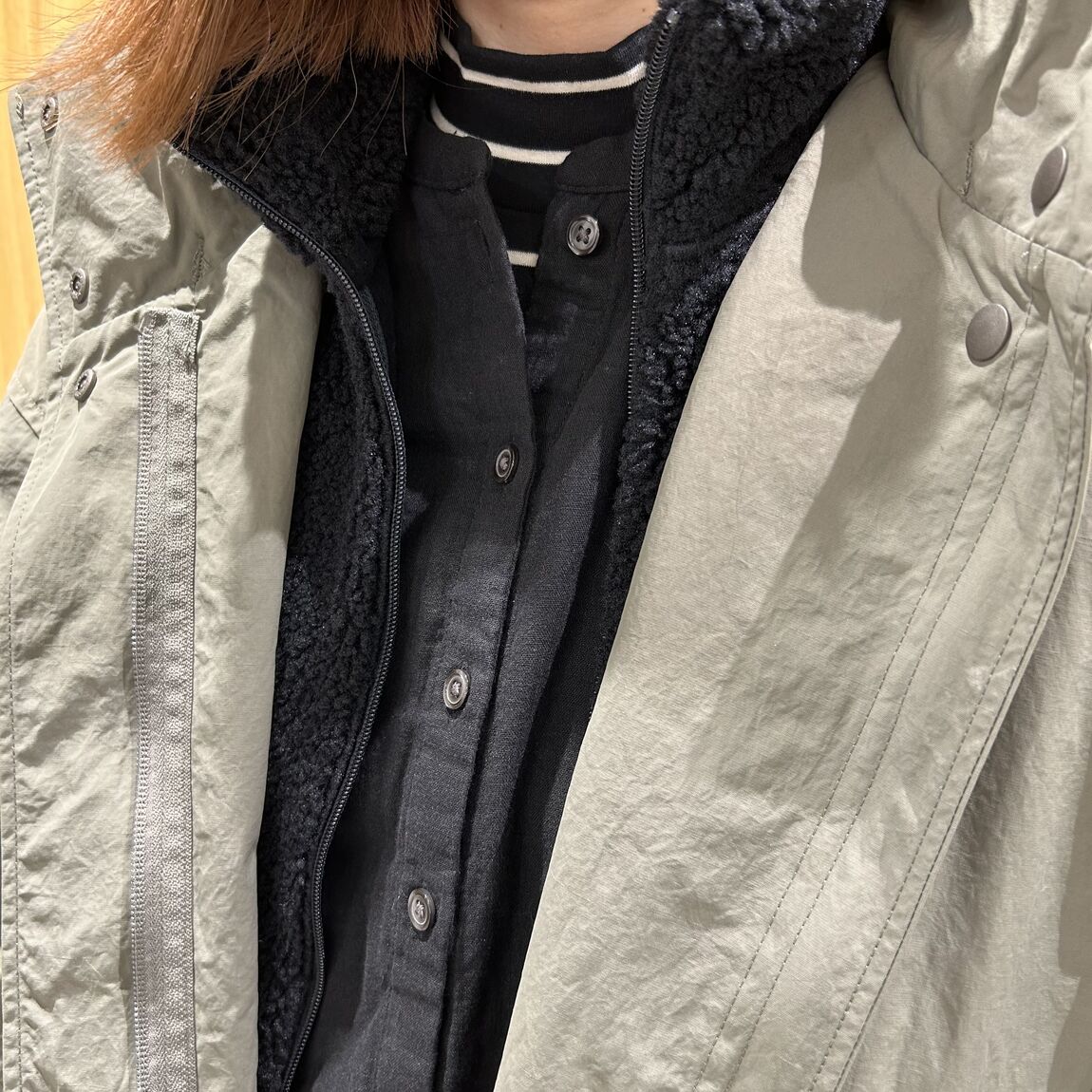 女性スタッフ　長袖ワンピース