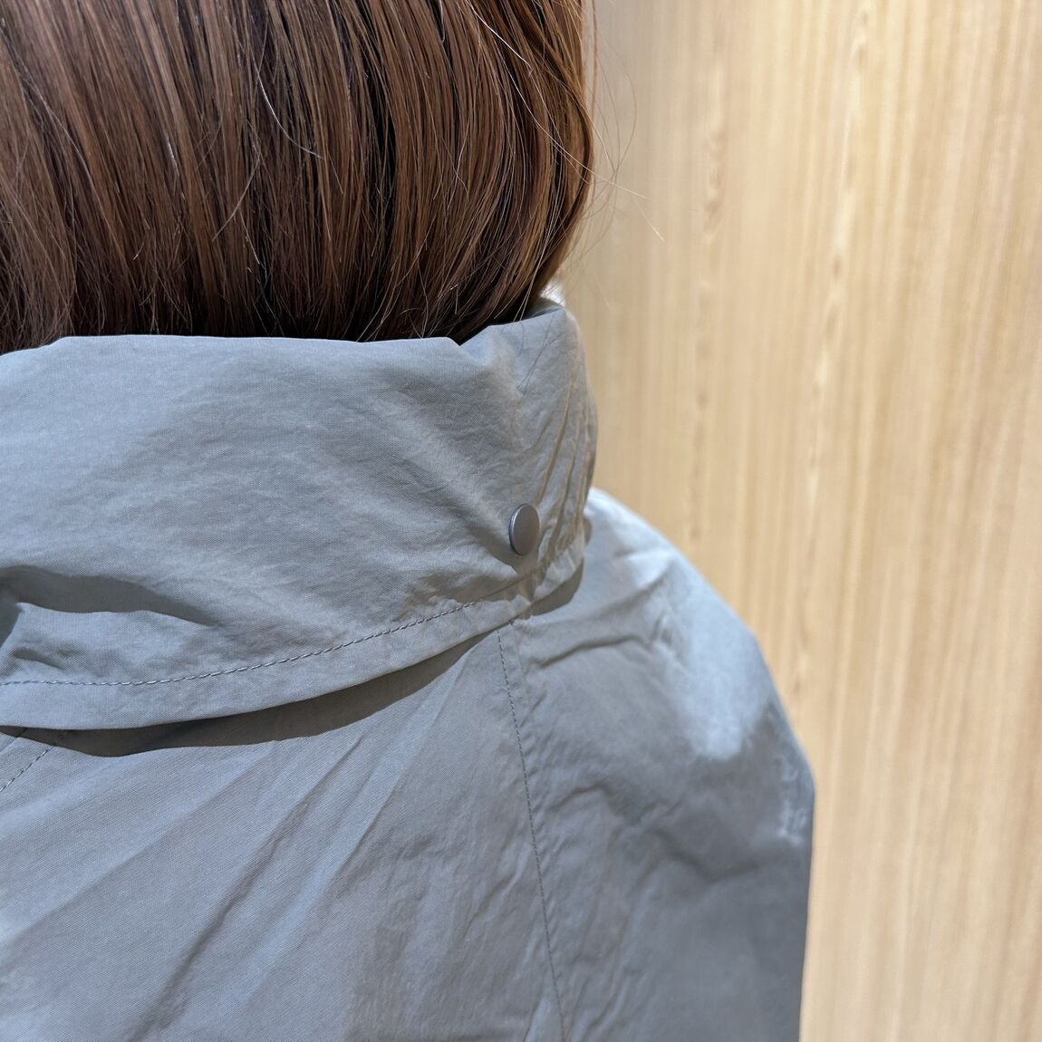 女性スタッフ　長袖ワンピース