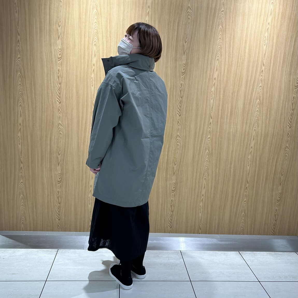 女性スタッフ　長袖ワンピース