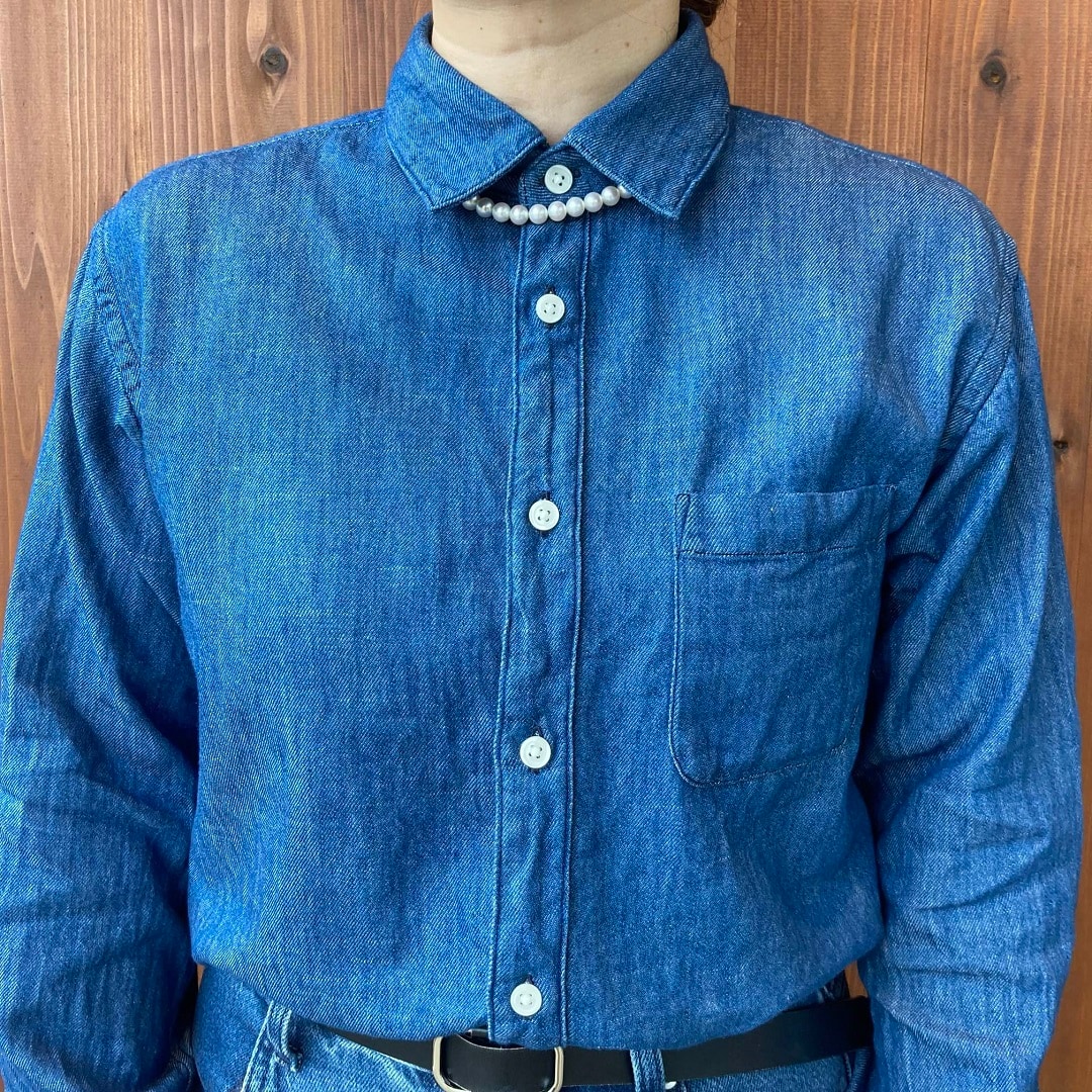 デニムシャツ