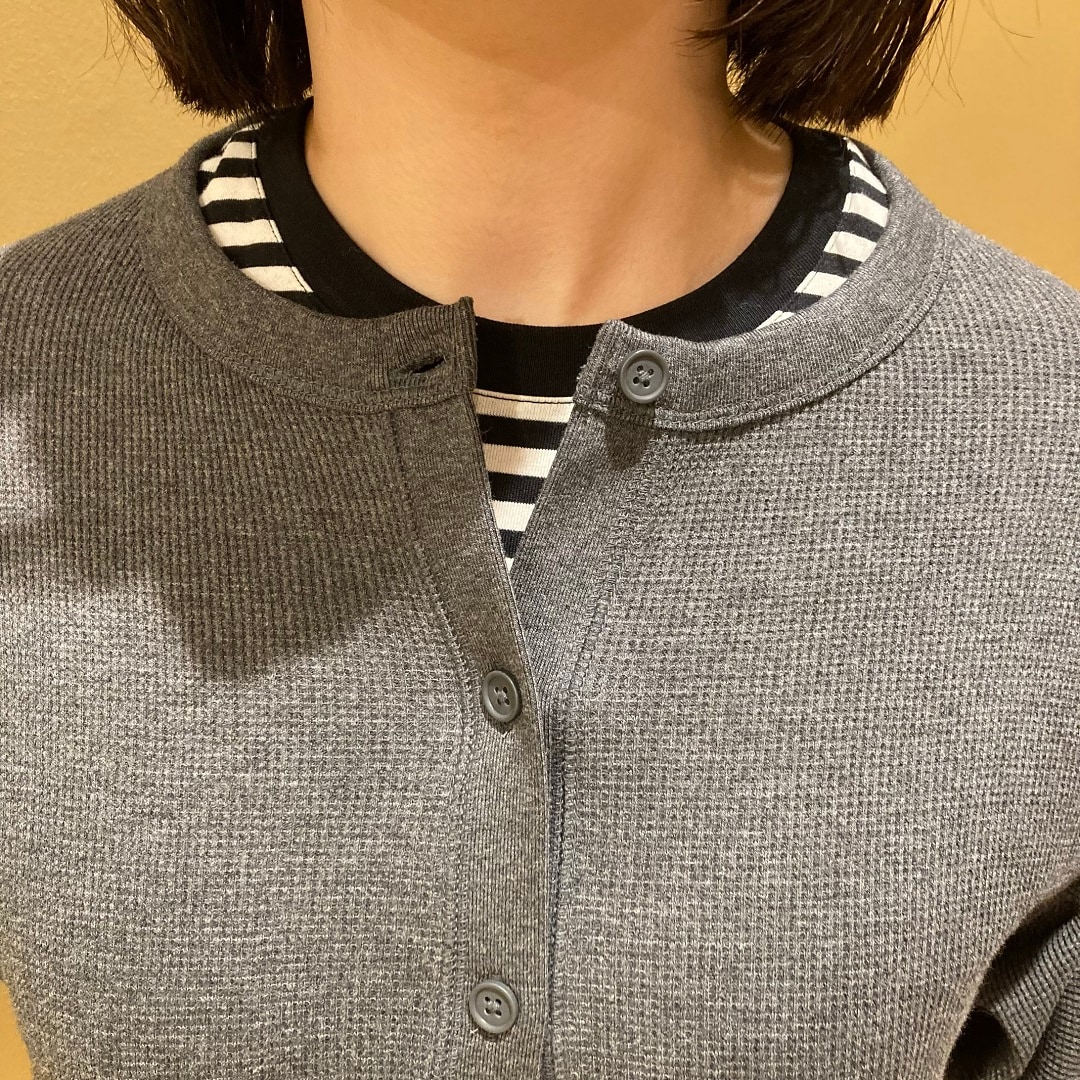 ワッフル編みクルーネック長袖カーディガン