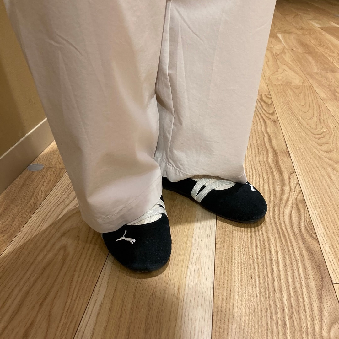 高密度ツイル　ワイドテーパードパンツ