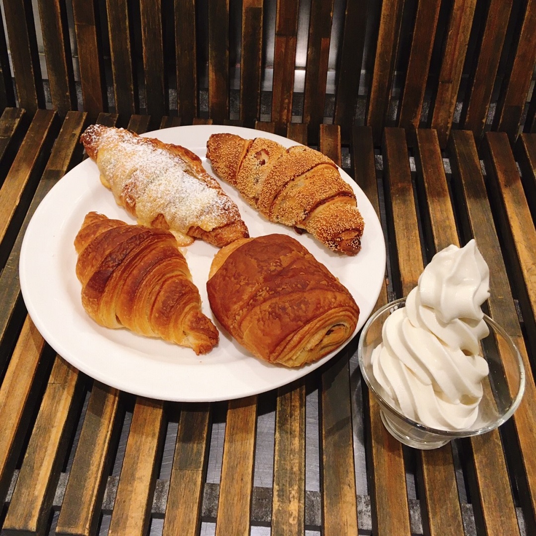 【Cafe'&Meal MUJI グランフロント大阪】クロワッサンとソフト