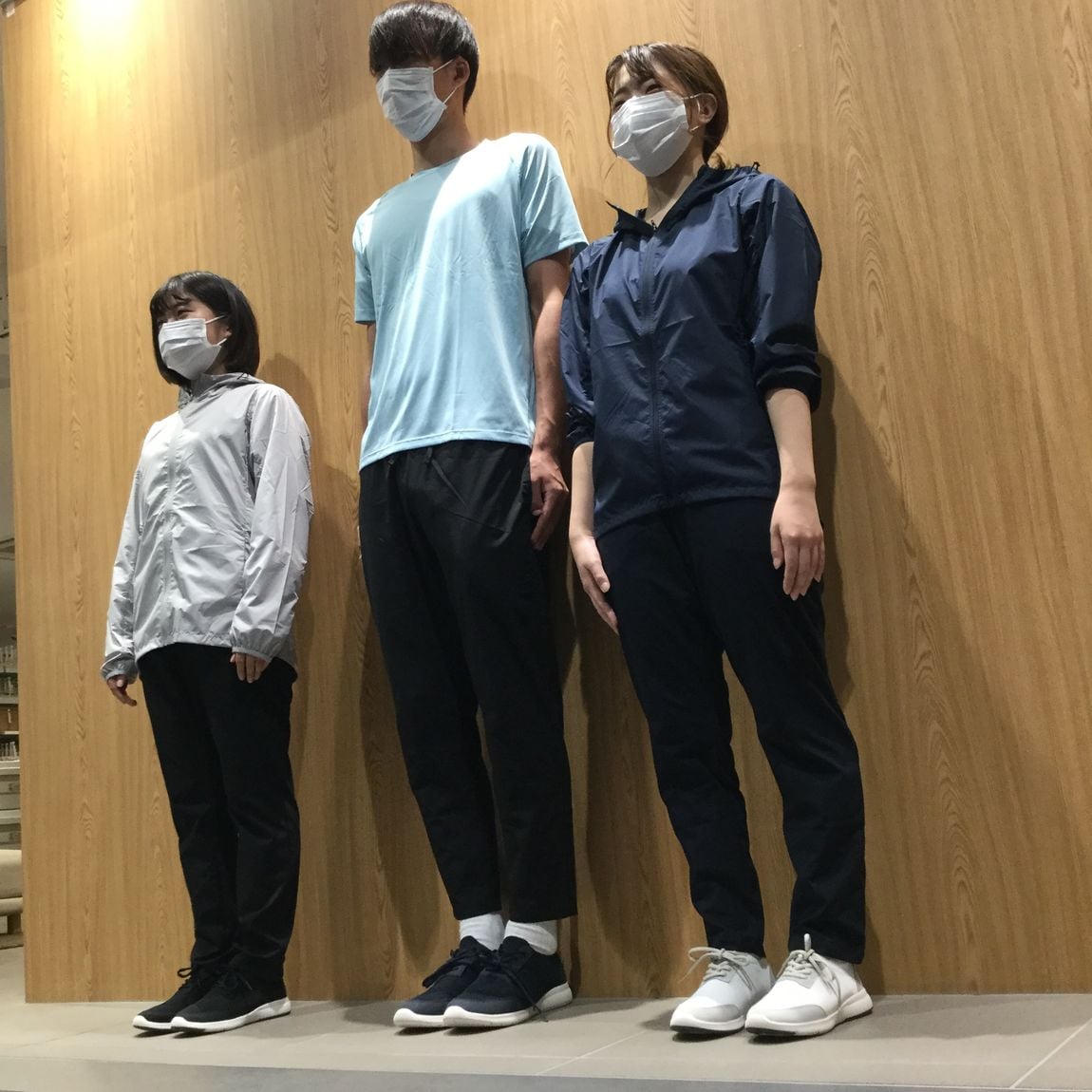 MUJI WALKERを着て