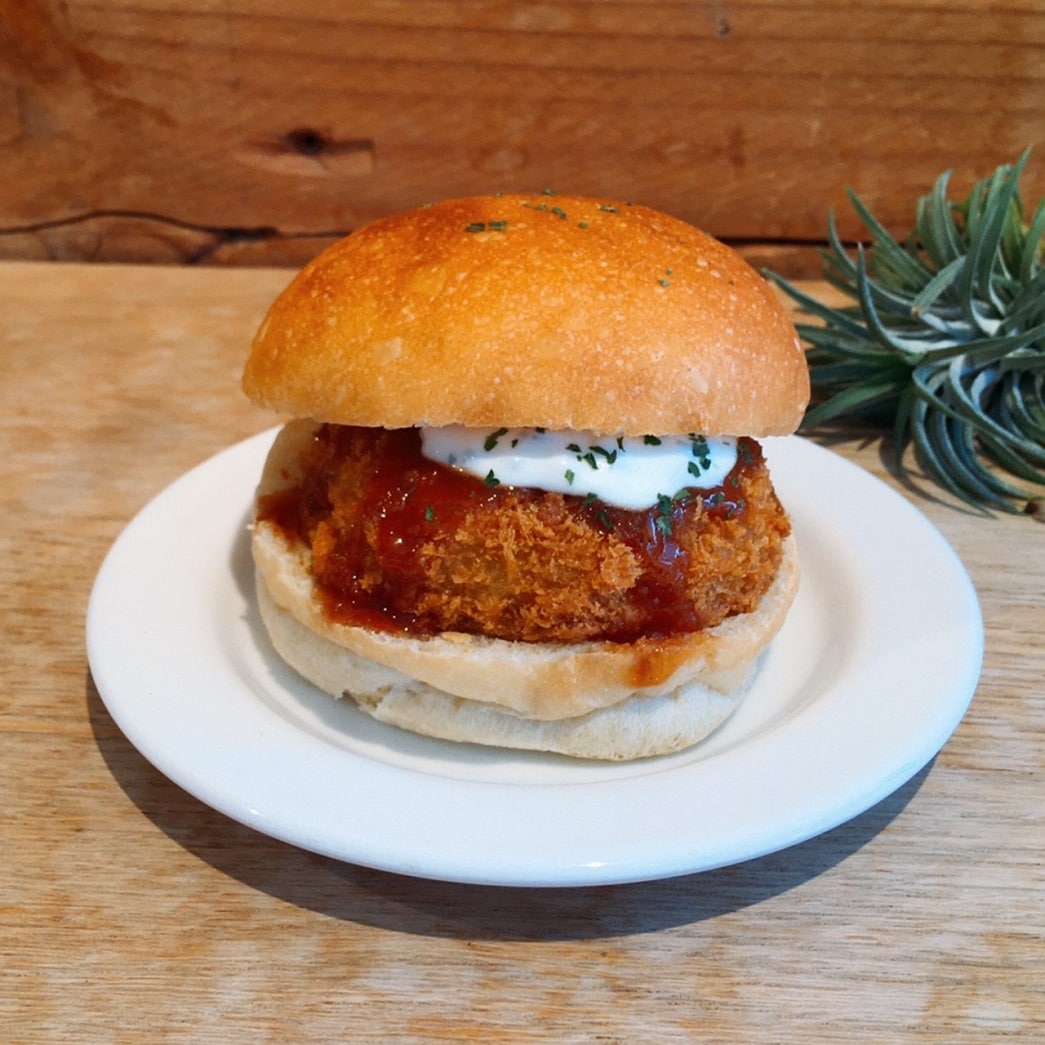 【Cafe'&Meal MUJI グランフロント大阪】コロッケサンドの画像