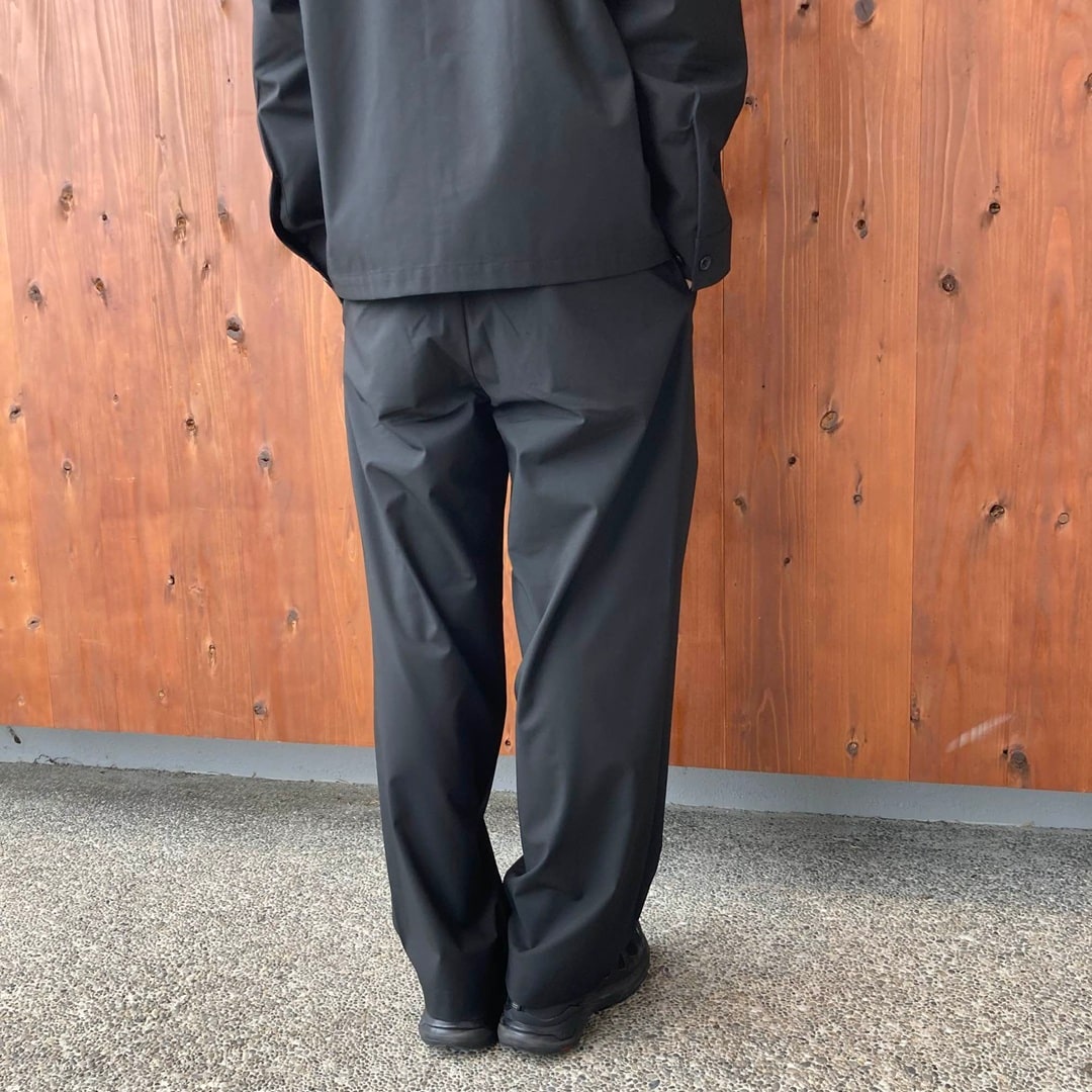 乾きやすいワンタックワイドパンツ