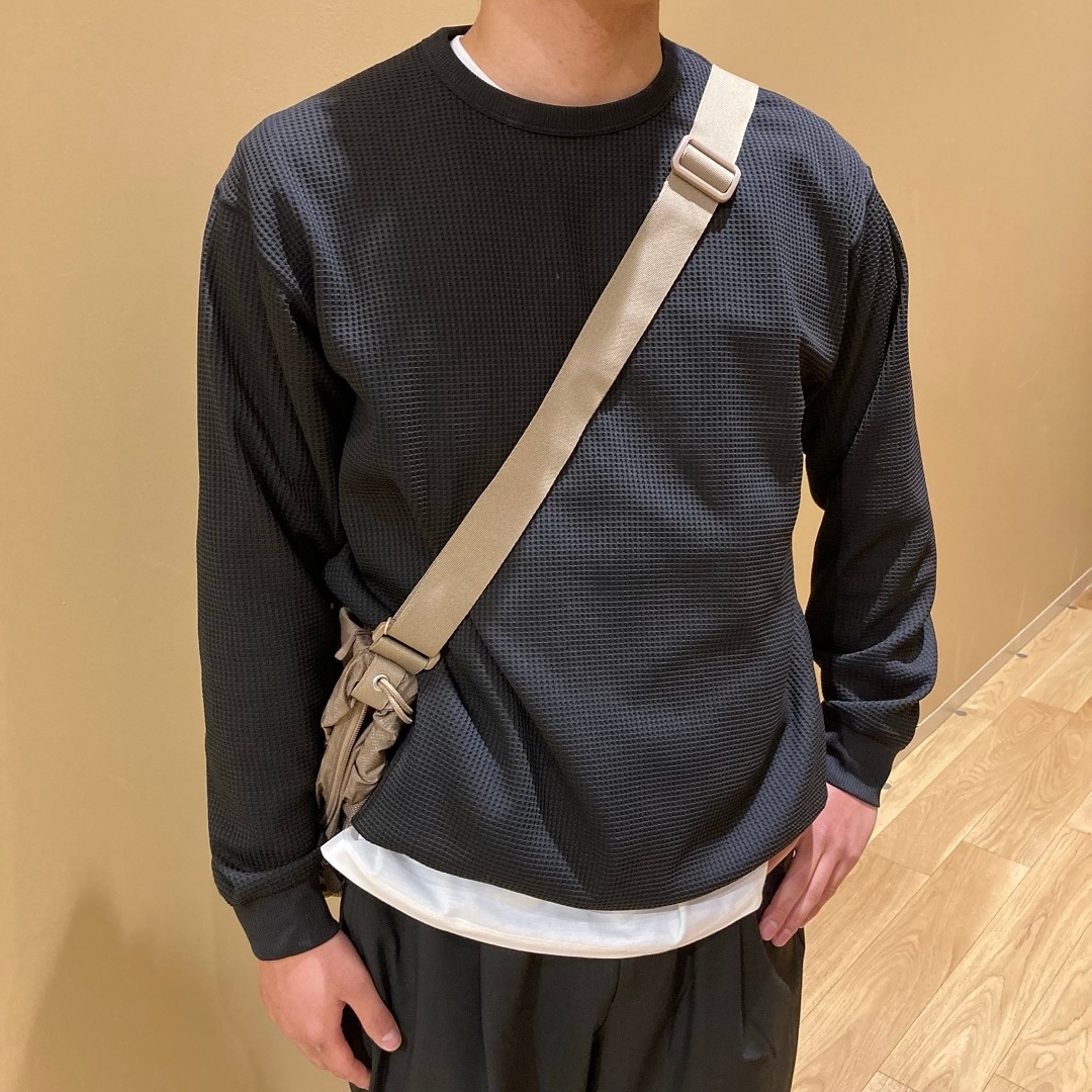 UVカット　乾きやすいワッフル　クルーネック長袖Tシャツ