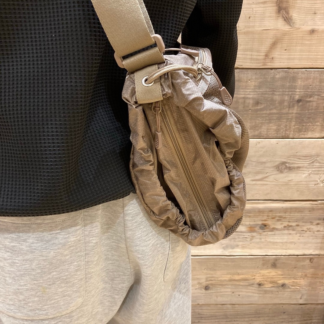 撥水　リップストップ　ショルダーバッグ