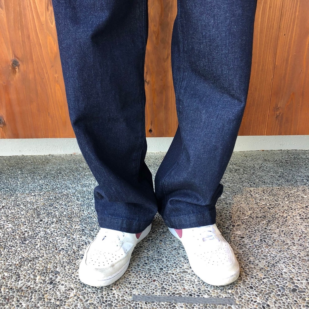 木の実から作ったカポック混デニムワイドテーパードパンツ