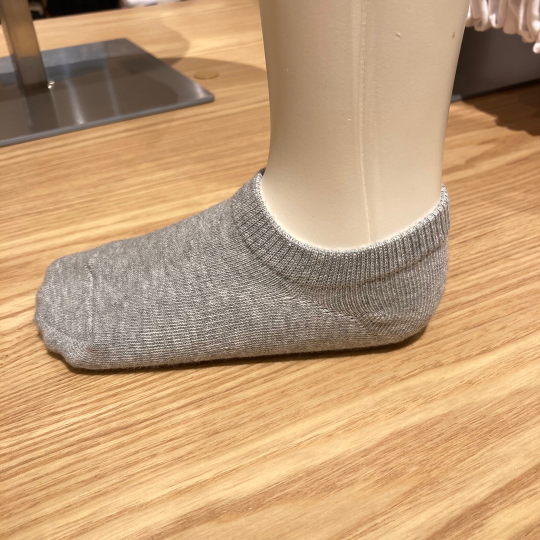 スニーカーイン