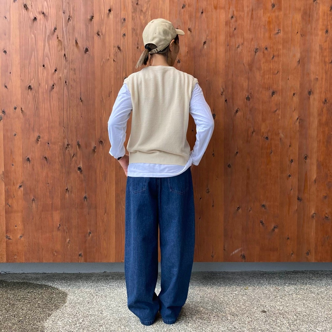 強撚透かし編みノースリーブセーター