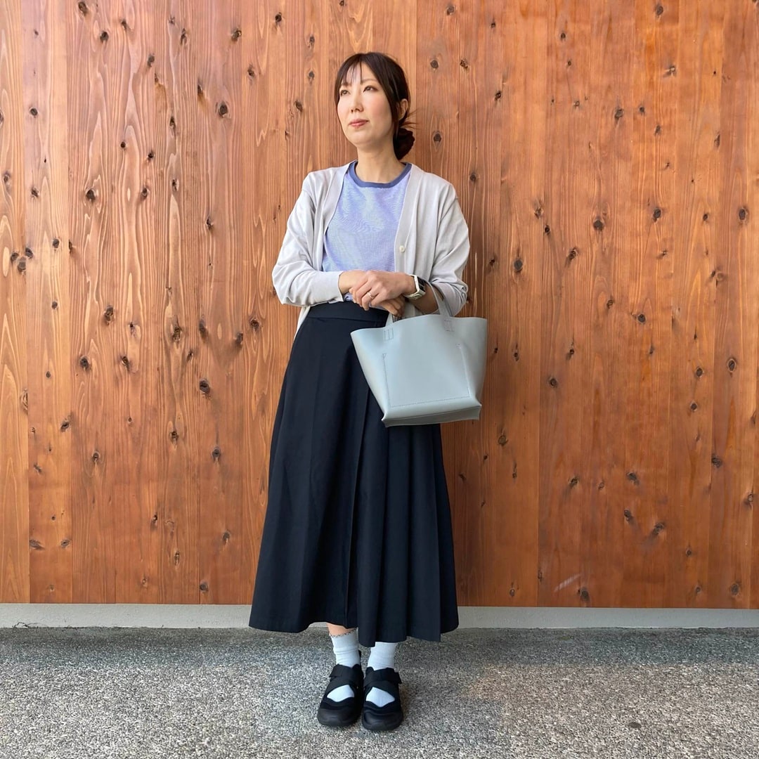 UVカットライトニットｖネックカーディガン