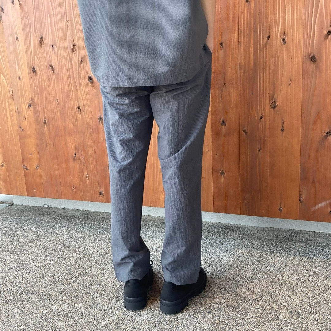 風を通すストレッチサッカーオープンカラー半袖シャツ