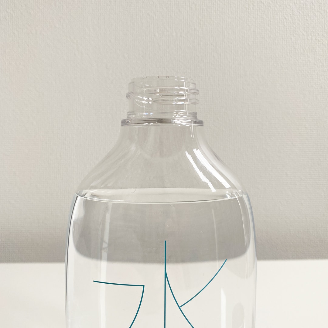 水