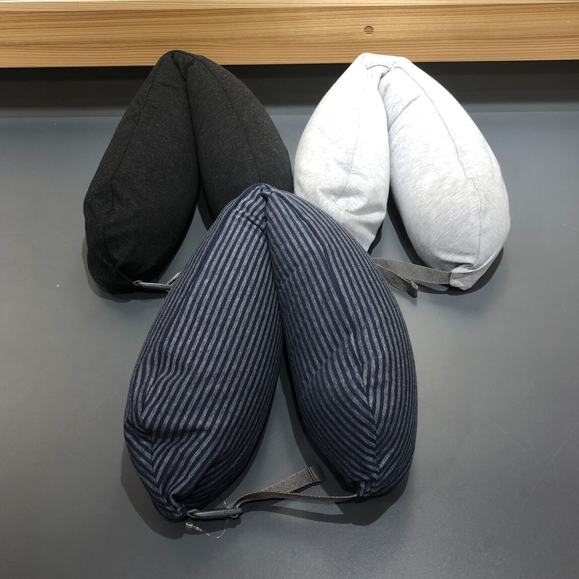 【岡山表町商店街】長時間の移動時に！「フィットするネッククッション」