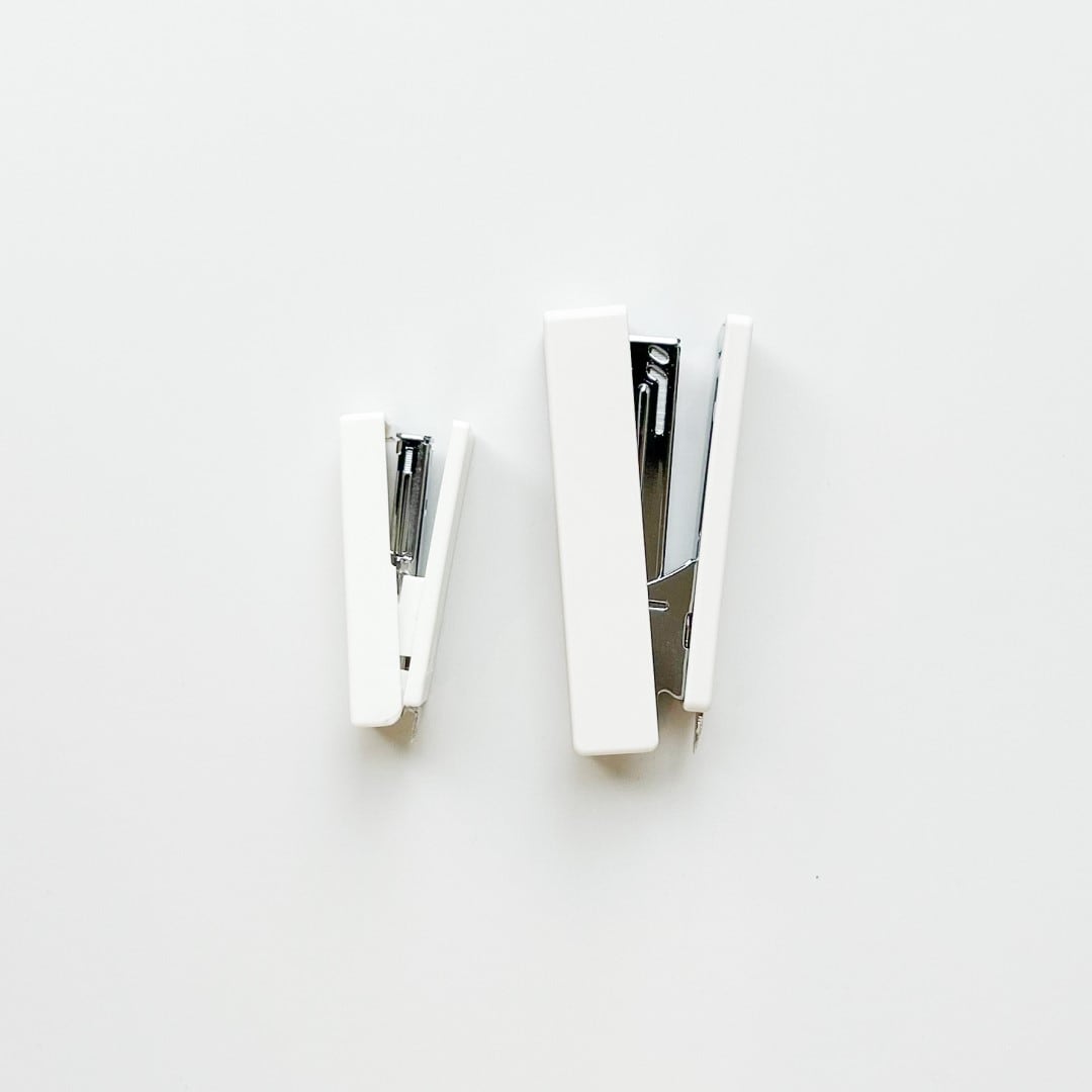 携帯用ステープラーの写真