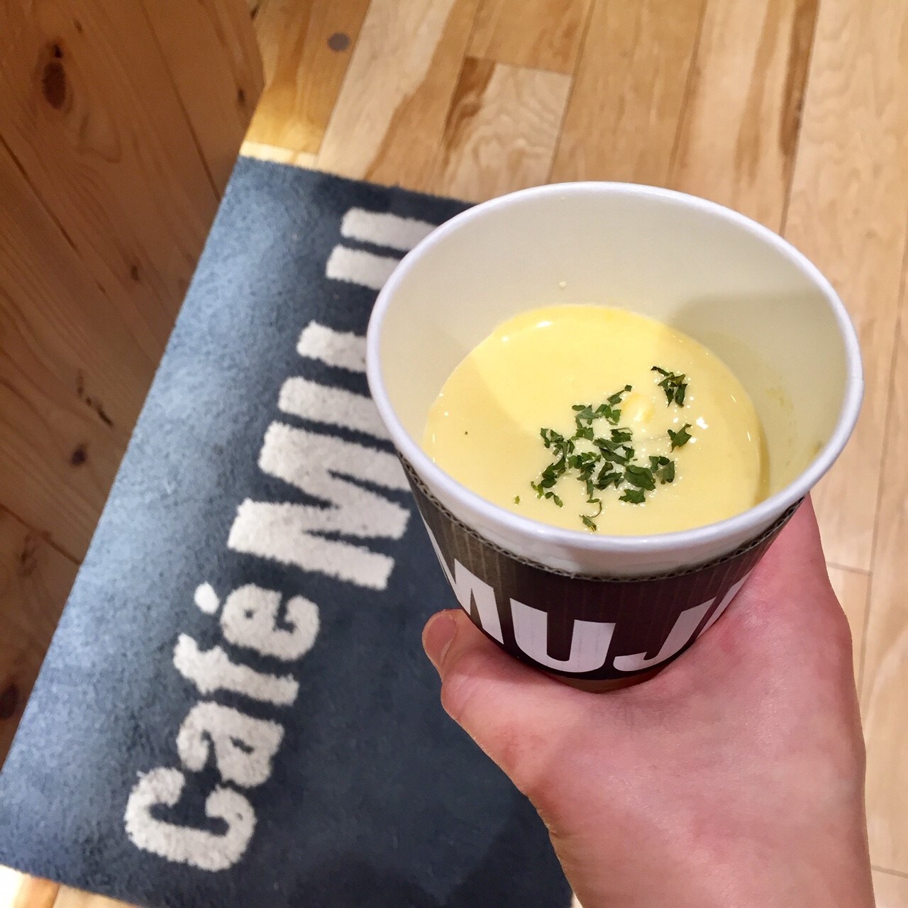 【CaféMUJIピオレ明石】じっくり、こっくり召し上がれ。