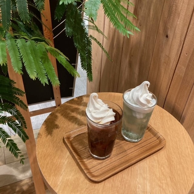 【CafeMUJIピオレ明石】しゅわっとメロンクリームソーダ
