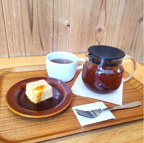 【CafeMUJIピオレ明石】当店限定｜黒豆茶デザートセット
