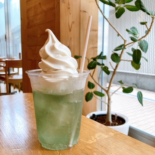 【CafeMUJIピオレ明石】麗しのメロンクリームソーダ