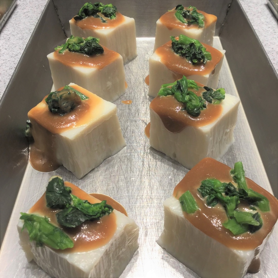 【Café&Meal MUJI日比谷】みるく豆腐　白ごまソース添え