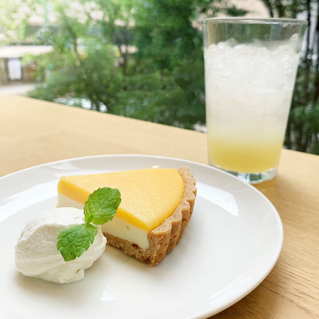 【Café&Meal MUJI日比谷】柚子スカッシュとレモンタルト写真