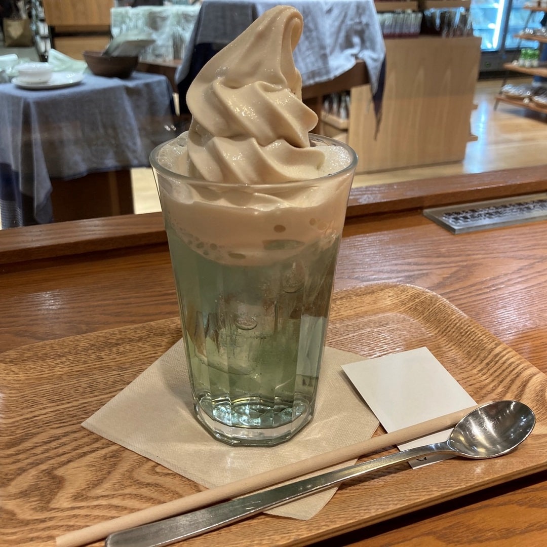 クリームソーダ