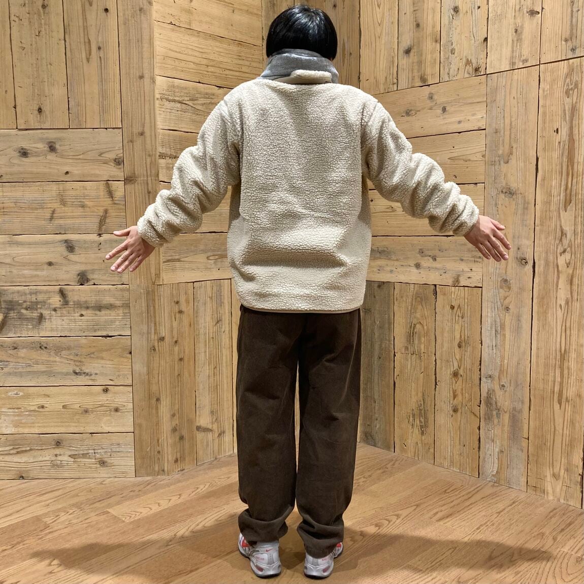 ​   ​045249_251224_01_04